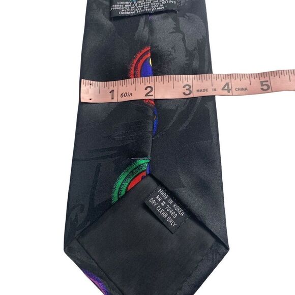 Looney Tunes Mania 1993 Black Character Neck Tie Martian Elmer Fudd Tasmanian - Picture 8 of 8